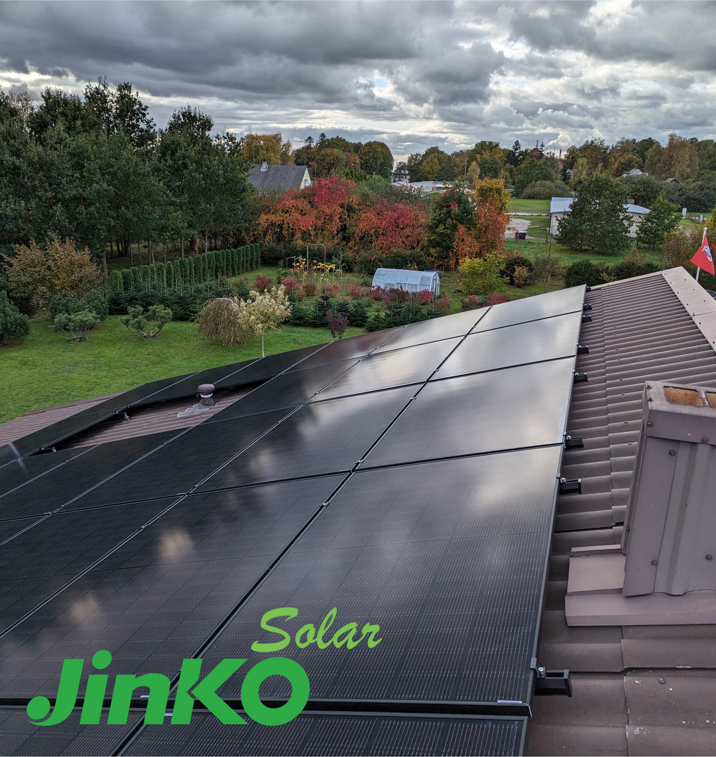 Jinko 440W Tiger Neo Pilnai juodas